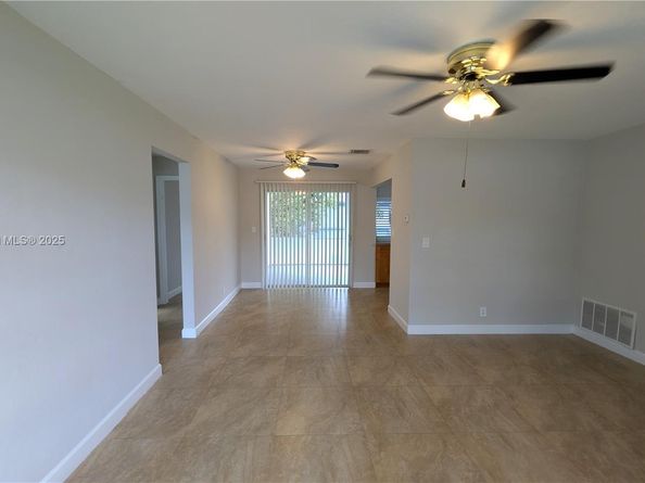 5709 NW 64th Way, Tamarac FL 33321