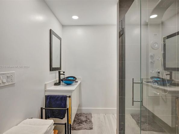 2866 NE 30th St 19, Fort Lauderdale FL 33306