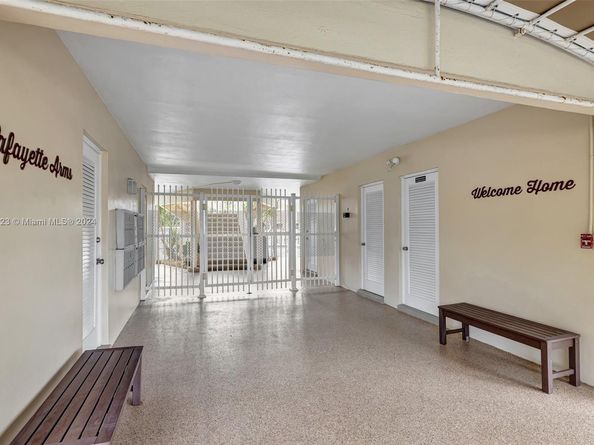 2866 NE 30th St 19, Fort Lauderdale FL 33306