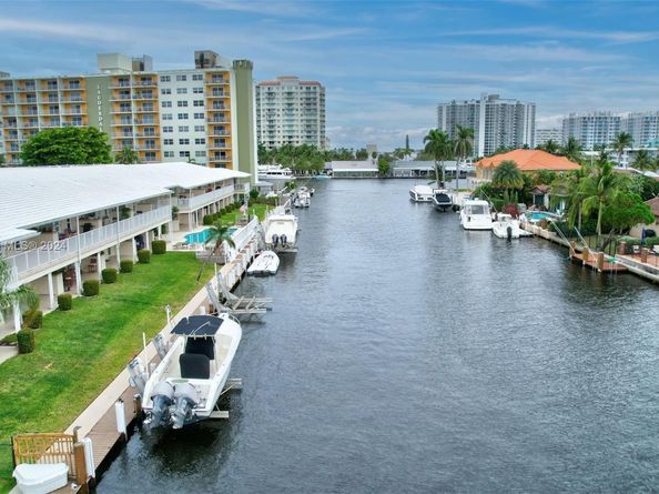2866 NE 30th St 19, Fort Lauderdale FL 33306