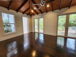 6065 SW 133rd St, Pinecrest FL 33156