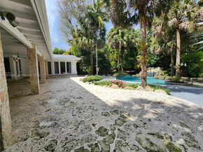 6065 SW 133rd St, Pinecrest FL 33156