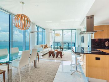 6899 Collins Ave