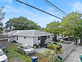 2788 NW 48th St, Miami FL 33142