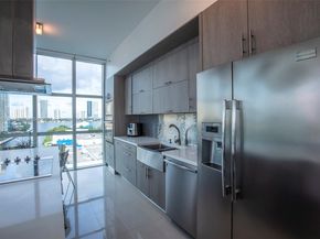 3131 NE 188th St 21002, Aventura FL 33180