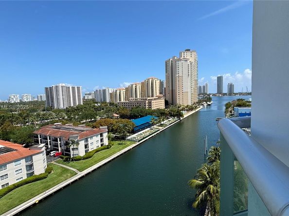 3131 NE 188th St 21002, Aventura FL 33180