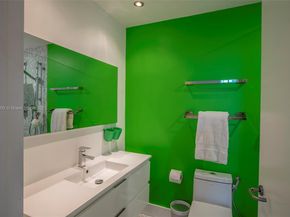 3131 NE 188th St 21002, Aventura FL 33180