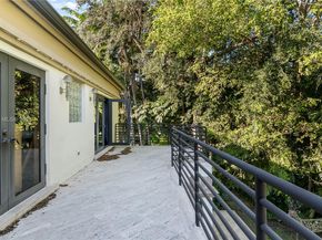 10395 SW 67th Ave, Pinecrest FL 33156