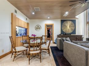 10395 SW 67th Ave, Pinecrest FL 33156