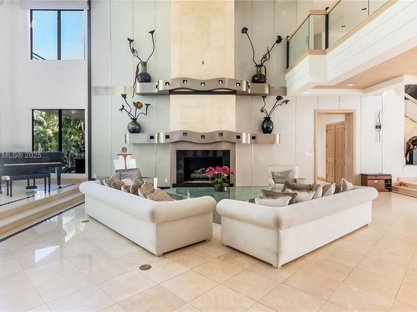 10395 SW 67th Ave, Pinecrest FL 33156