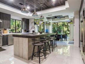 10395 SW 67th Ave, Pinecrest FL 33156