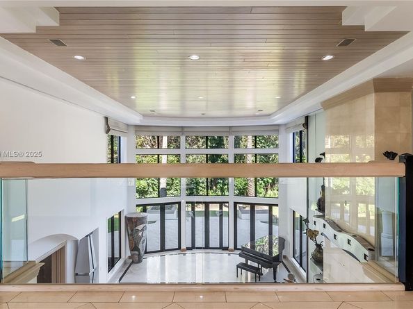 10395 SW 67th Ave, Pinecrest FL 33156