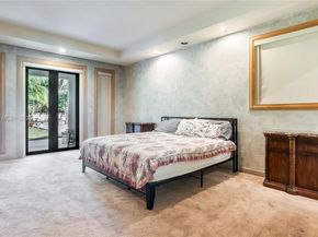 10395 SW 67th Ave, Pinecrest FL 33156