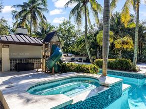 10395 SW 67th Ave, Pinecrest FL 33156