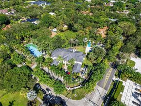 10395 SW 67th Ave, Pinecrest FL 33156