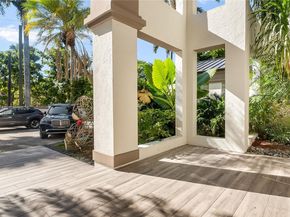 10395 SW 67th Ave, Pinecrest FL 33156