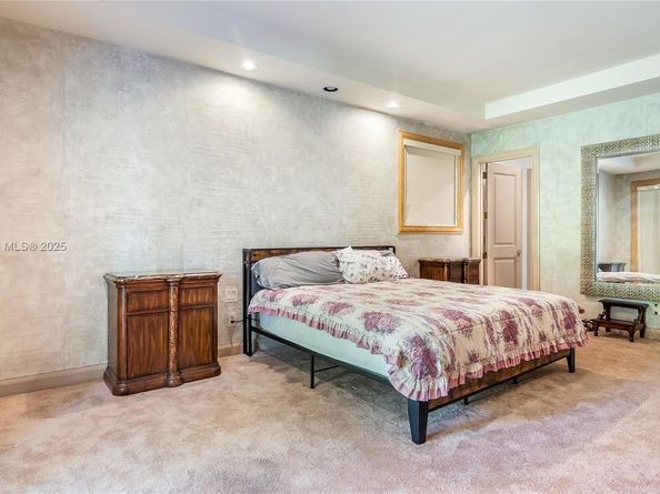 10395 SW 67th Ave, Pinecrest FL 33156