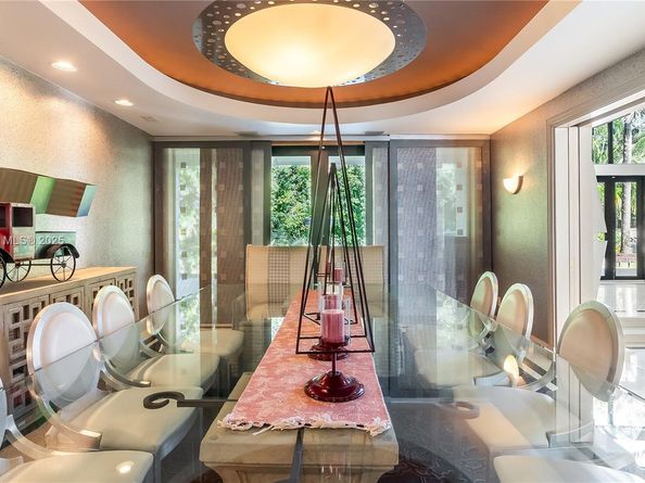 10395 SW 67th Ave, Pinecrest FL 33156