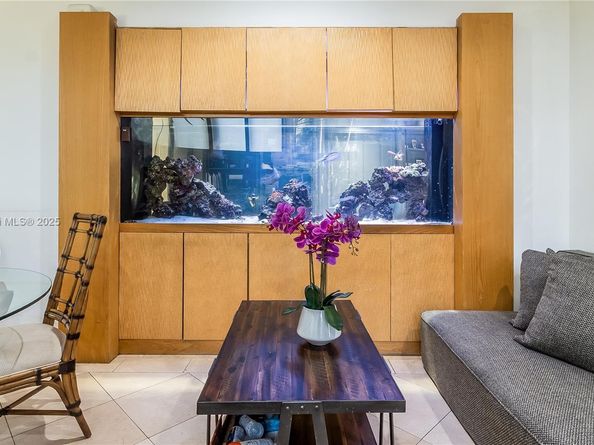 10395 SW 67th Ave, Pinecrest FL 33156