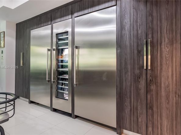 10395 SW 67th Ave, Pinecrest FL 33156