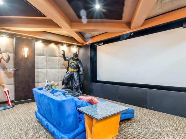 10395 SW 67th Ave, Pinecrest FL 33156