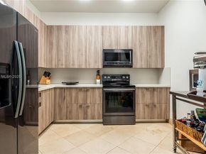 10395 SW 67th Ave, Pinecrest FL 33156