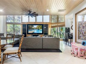 10395 SW 67th Ave, Pinecrest FL 33156