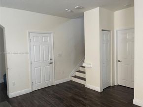 2502 NE 1st St, Homestead FL 33033