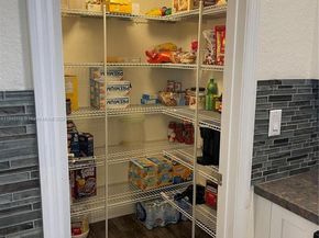 2502 NE 1st St, Homestead FL 33033