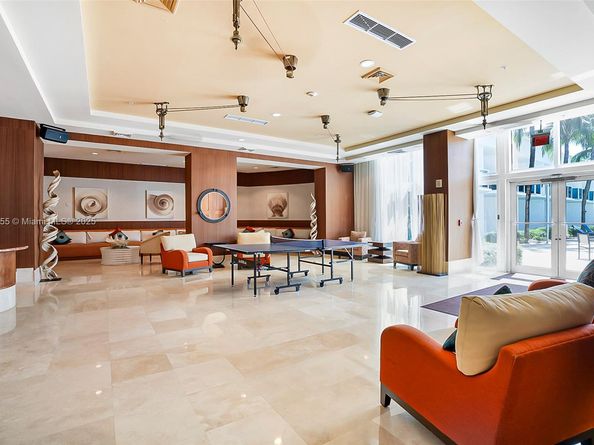 1945 S Ocean Dr 901, Hallandale Beach FL 33009