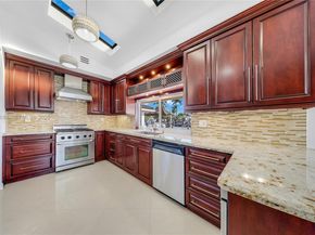 800 SE 3rd Ter, Pompano Beach FL 33060