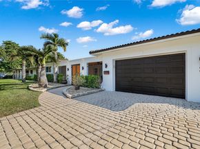 800 SE 3rd Ter, Pompano Beach FL 33060