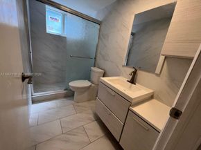 2430 NE 135th St 105, North Miami FL 33181