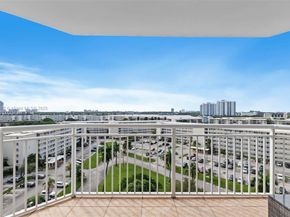 18021 Biscayne Blvd 1003, Aventura FL 33160