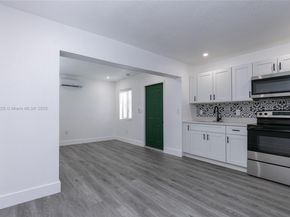 6125 SW 40th Ct, Miramar FL 33023