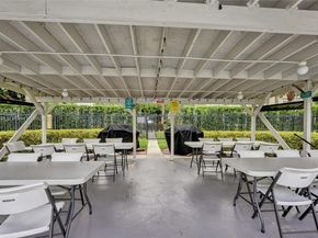 5103 NW 35th St 605, Lauderdale Lakes FL 33319