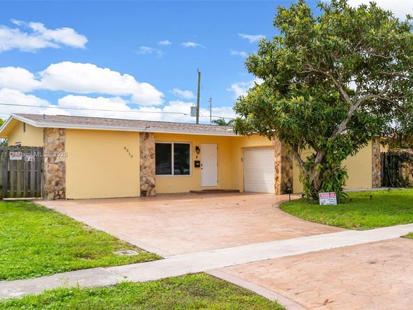 8310 NW 26th St, Sunrise FL 33322