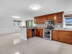 8310 NW 26th St, Sunrise FL 33322