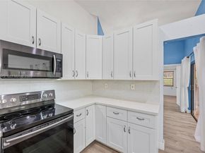 5197 NW 58th Ter, Coral Springs FL 33067