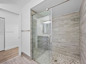 5197 NW 58th Ter, Coral Springs FL 33067