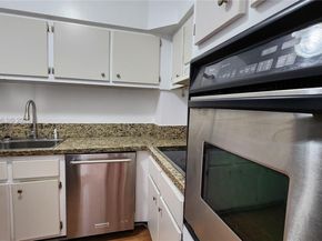 7441 Wayne 8O, Miami Beach FL 33141