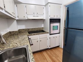 7441 Wayne 8O, Miami Beach FL 33141