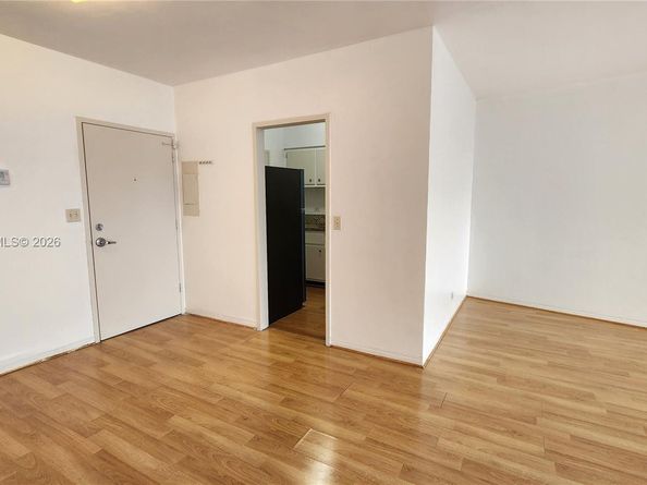 7441 Wayne 8O, Miami Beach FL 33141