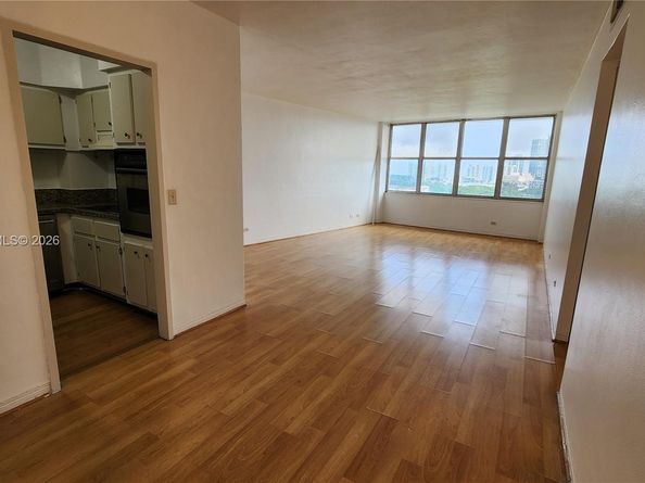 7441 Wayne 8O, Miami Beach FL 33141