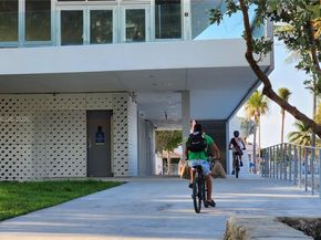 7441 Wayne 8O, Miami Beach FL 33141