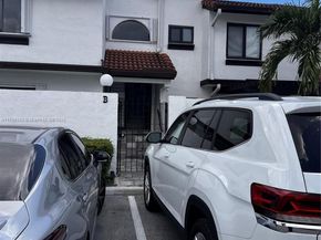 1351 SW 124th Ct B5, Miami FL 33184