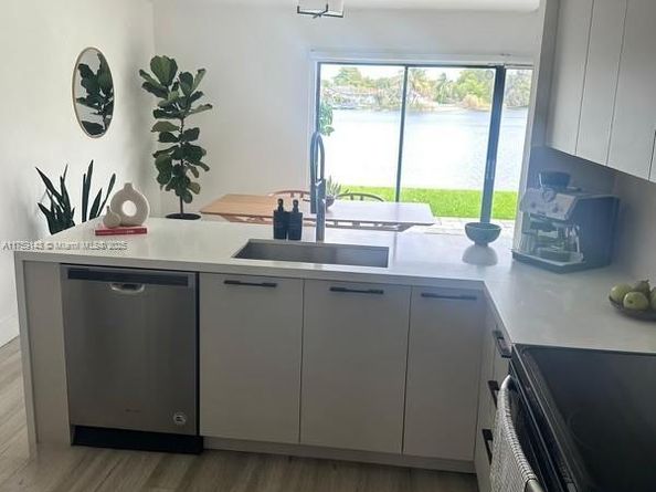 1351 SW 124th Ct B5, Miami FL 33184