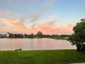 1351 SW 124th Ct B5, Miami FL 33184