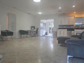 804 NE 2nd St, Hallandale Beach FL 33009