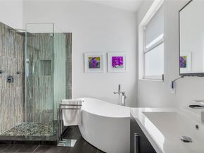 637 Lake Blvd, Weston FL 33326